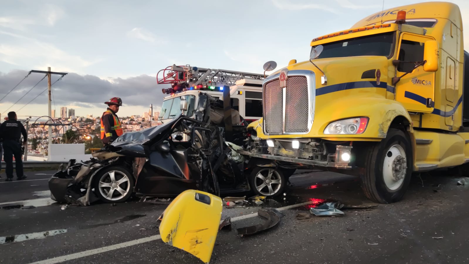 Increíble salió ileso tras sufrir fuerte accidente en la México Querétaro