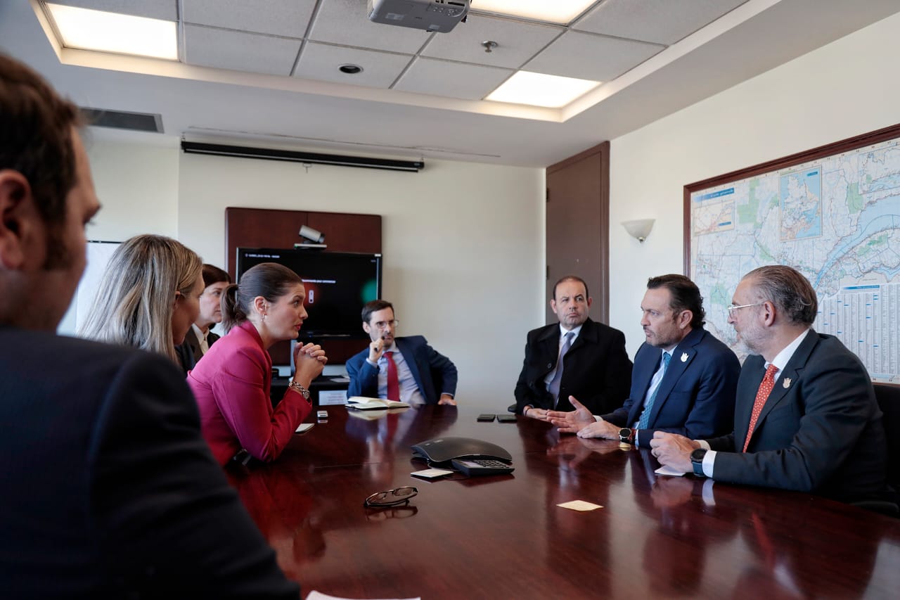 Intercambian Querétaro y Quebec experiencias en torno al uso de tecnologías verdes