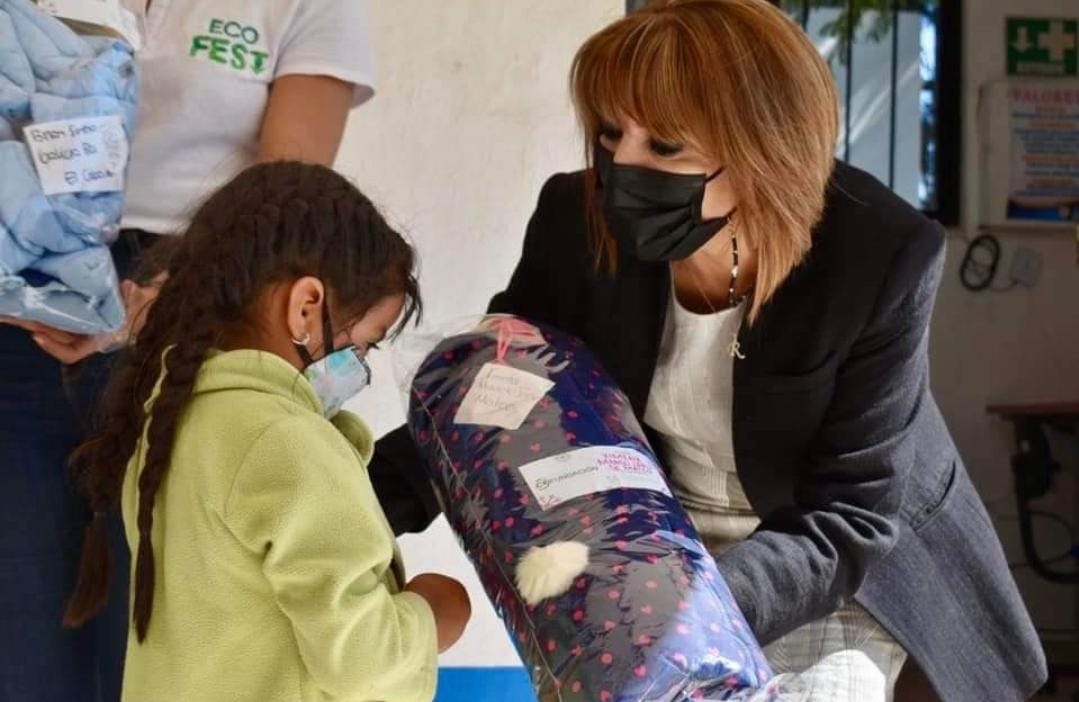 DIF de El Marqués apoyara a mil 500 niños y niñas con el programa “Abrigar de Corazón”