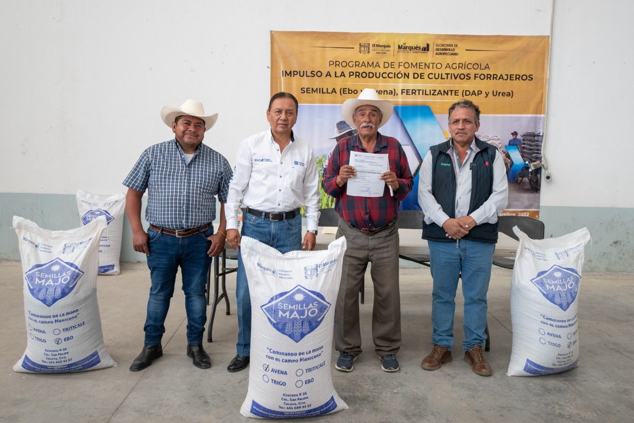 Municipio de El Marqués fortalece campo con entrega de apoyos a agricultores.