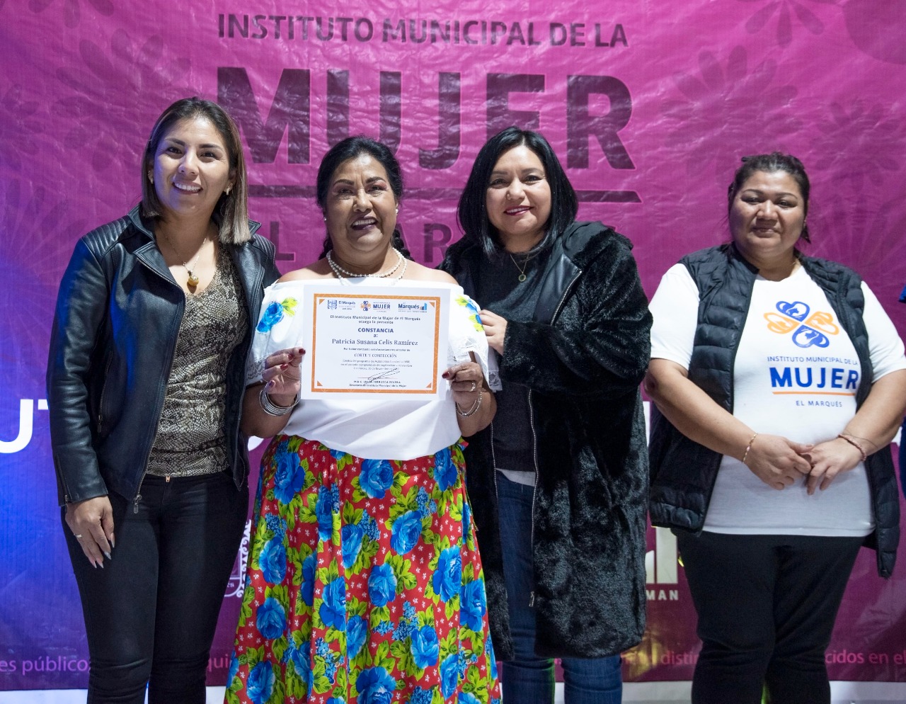 Concluye Instituto Municipal de la Mujer de El Marqués, talleres de autonomía económica, para beneficio de 230 mujeres.