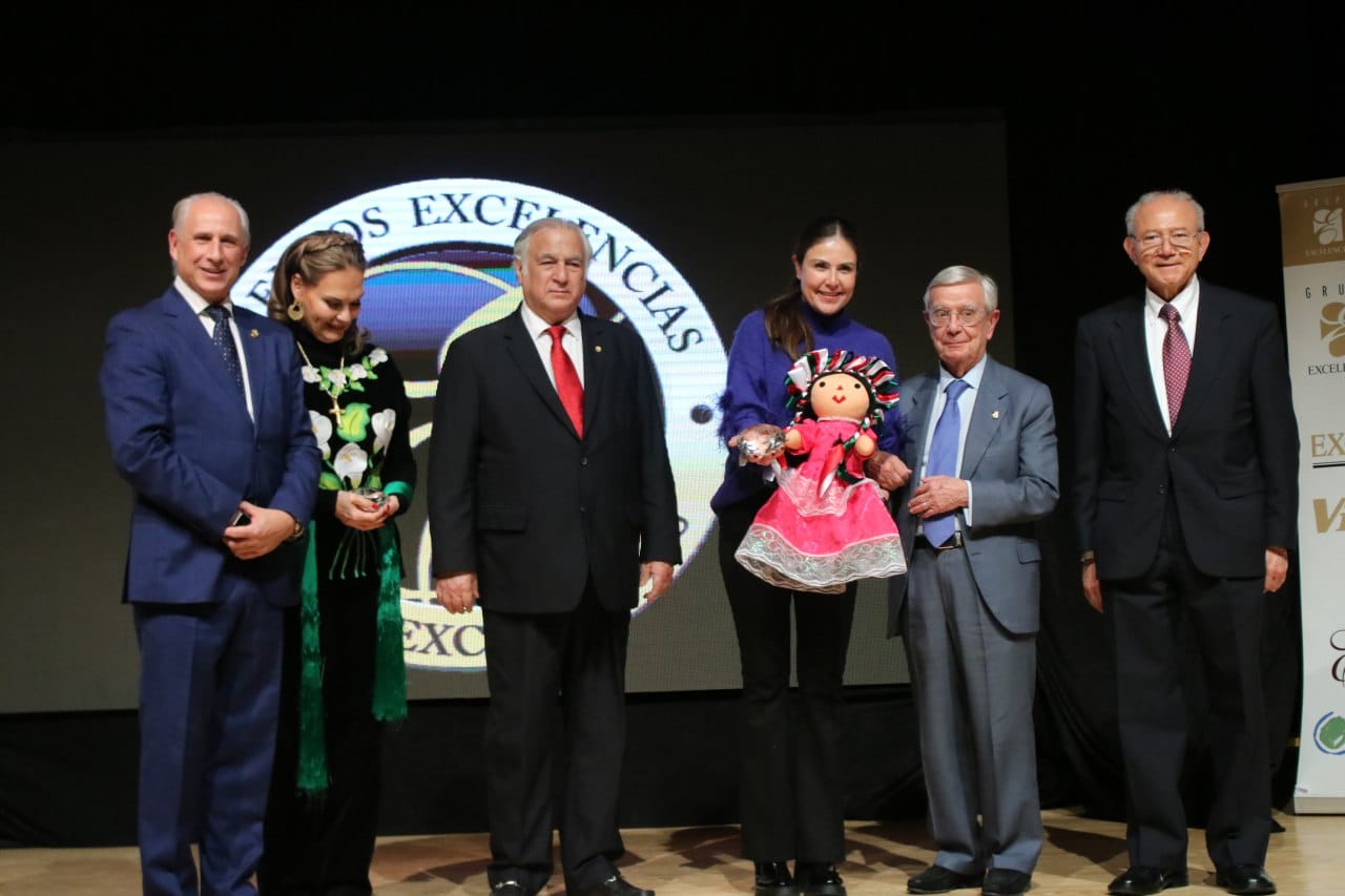 Gana Querétaro dos premios Excelencias Turísticas en FITUR