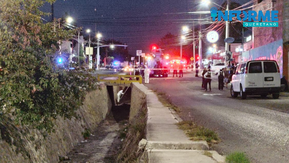 Muere hombre al caer a un dren pluvial en Villas de Santiago