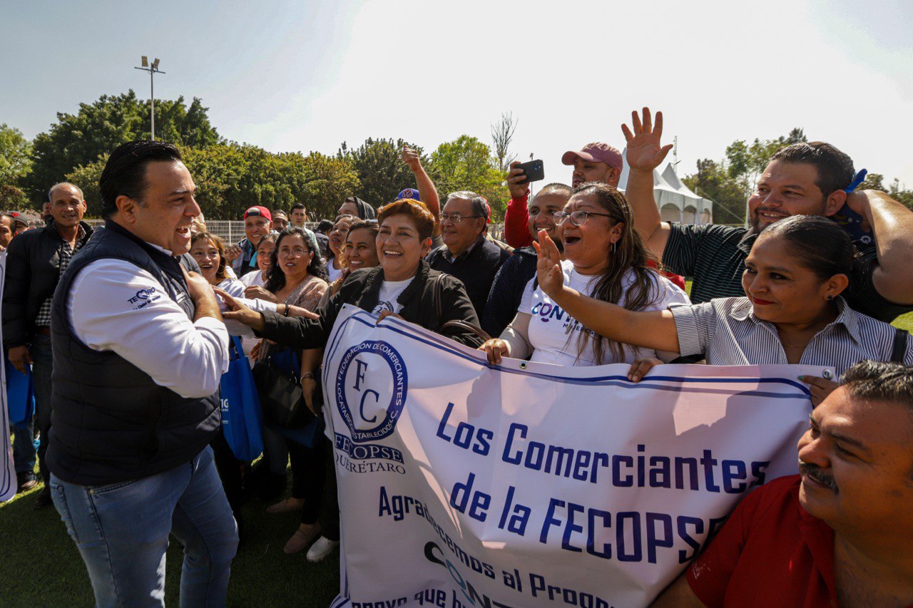 Luis Nava asiste al primer aniversario del programa “Contigo” del Gobierno Estatal