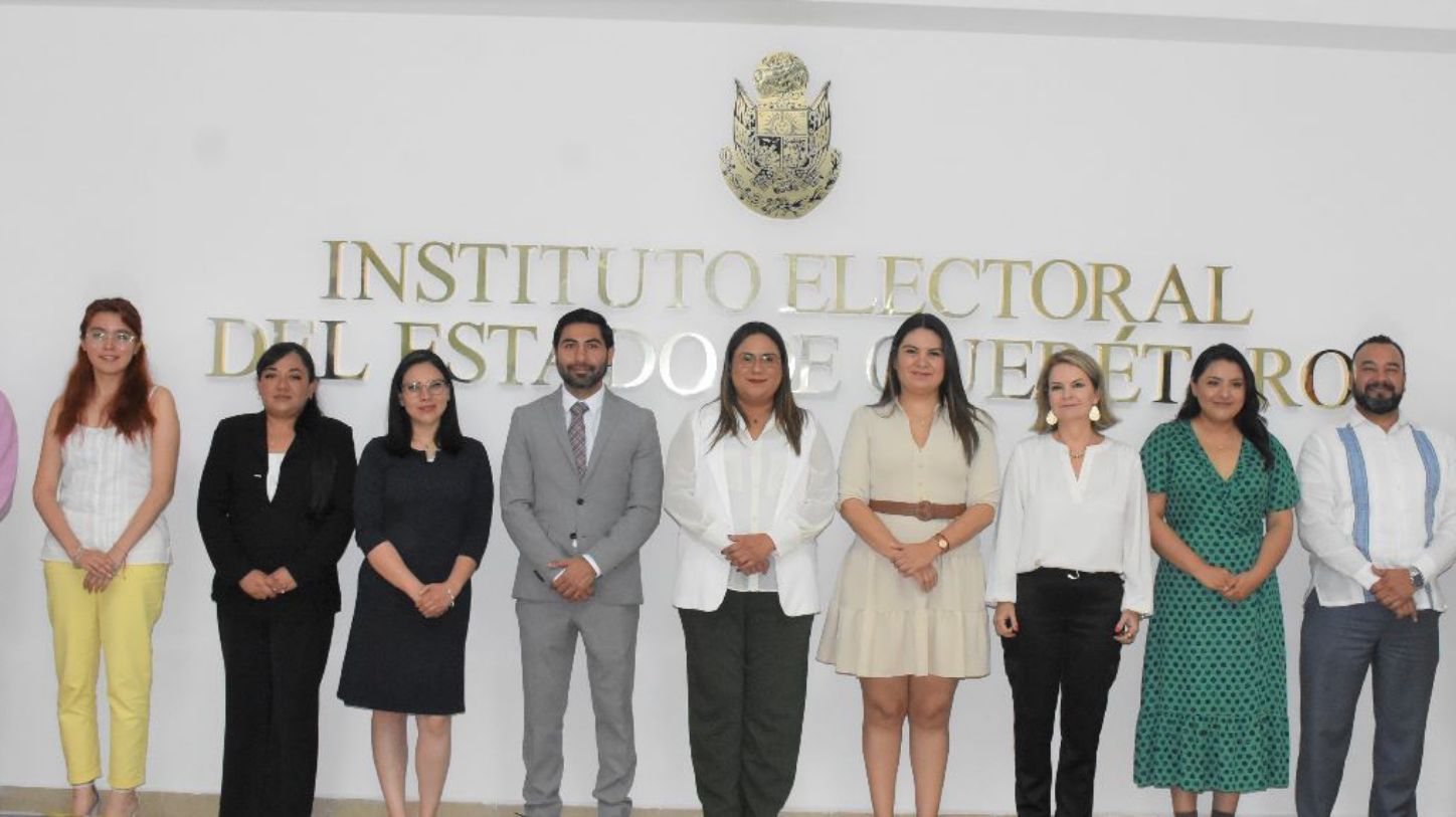 Designa IEEQ a ganadoras del Concurso Público del Servicio Profesional Electoral Nacional