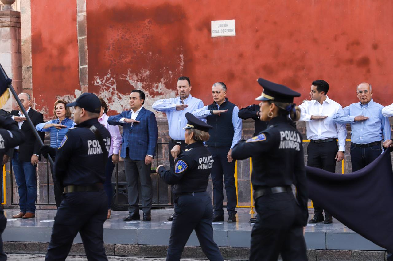 Con Desfile, la Guardia Municipal conmemora 25 años sirviendo y protegiendo a las familias queretanas