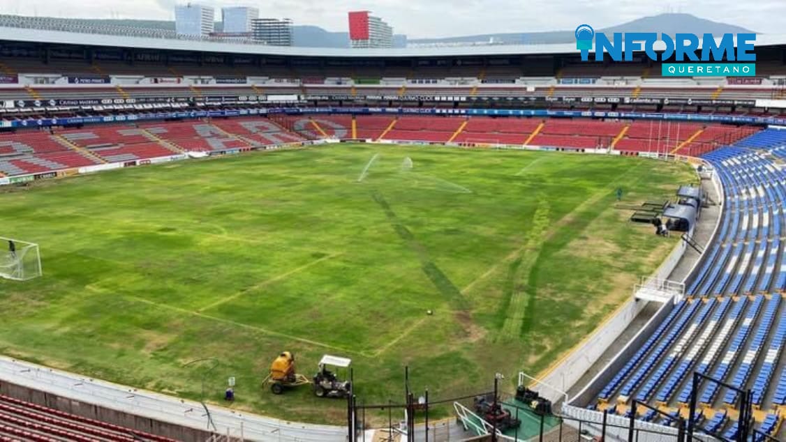 Posponen el partido de Gallos vs América por el mal estado de la cancha
