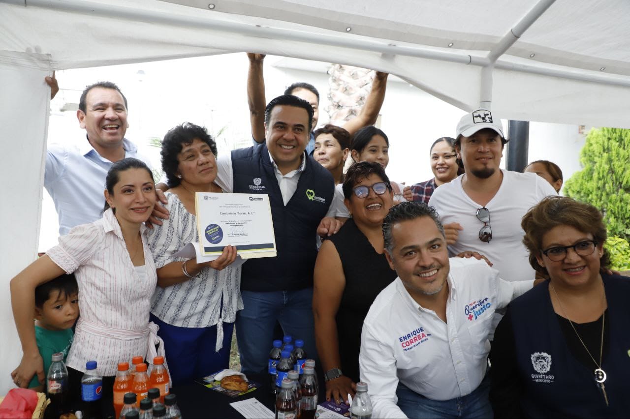 <em>Entrega Luis Nava beneficios de la Mejora de Condominios en Eduardo Loarca</em>