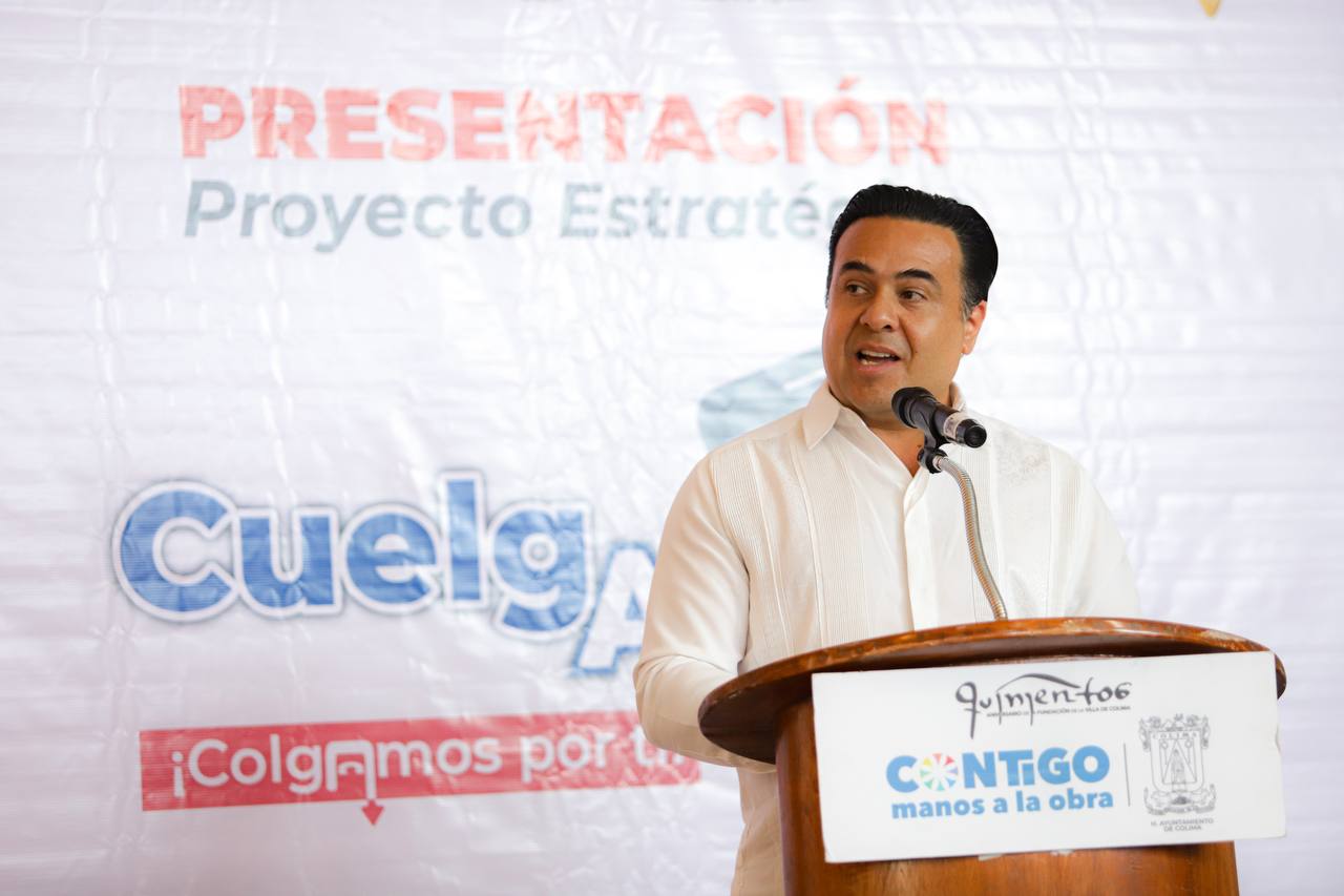 <em>Presenta Luis Nava CuelgApp a habitantes de Colima</em>