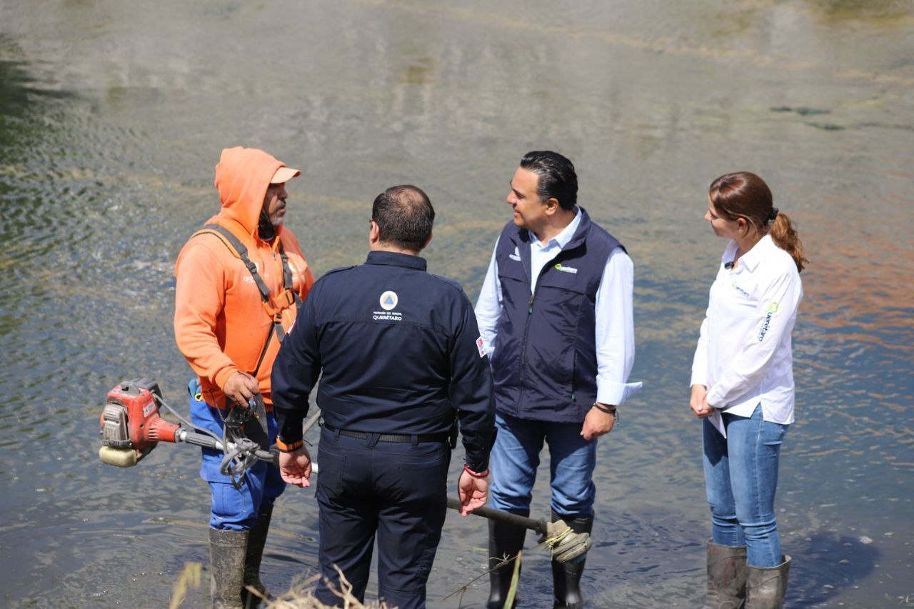 Supervisa Luis Nava labores de limpieza en Dren el Arenal