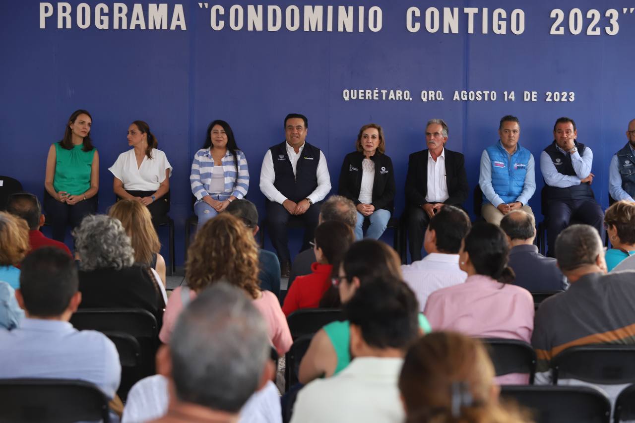 <em>Asiste Luis Nava a la presentación del Programa Condominios Contigo en la delegación Epigmenio González</em>