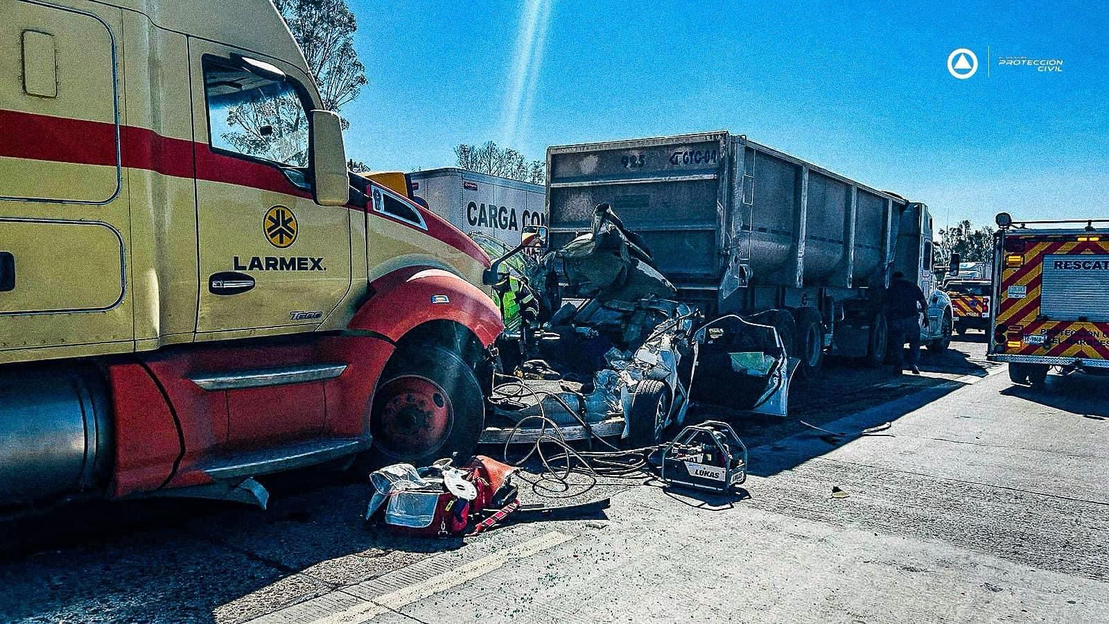 Carambola dejó un saldo de siete lesionados y una persona sin vida en el Libramiento Noreste