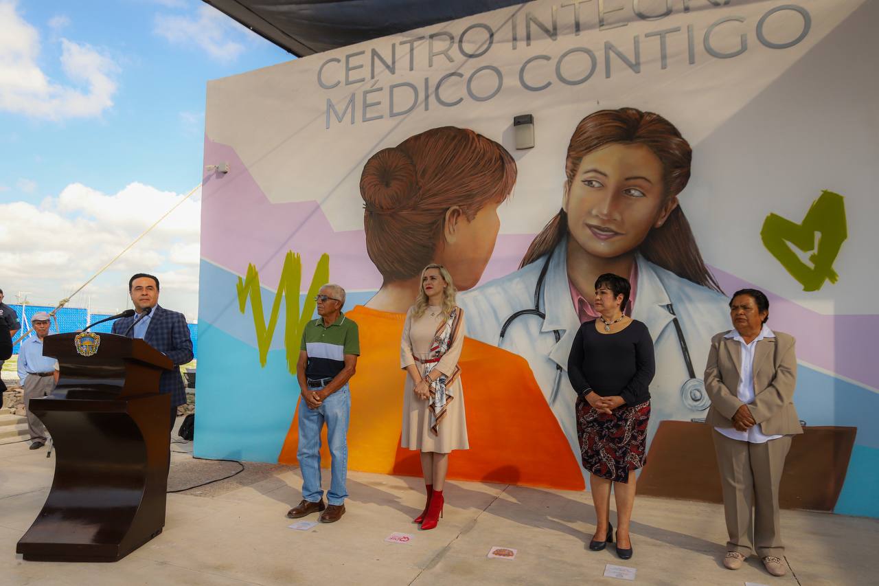 Inauguran Luis Nava y Arahí Domínguez el Centro Integral Médico Contigo Nzaki