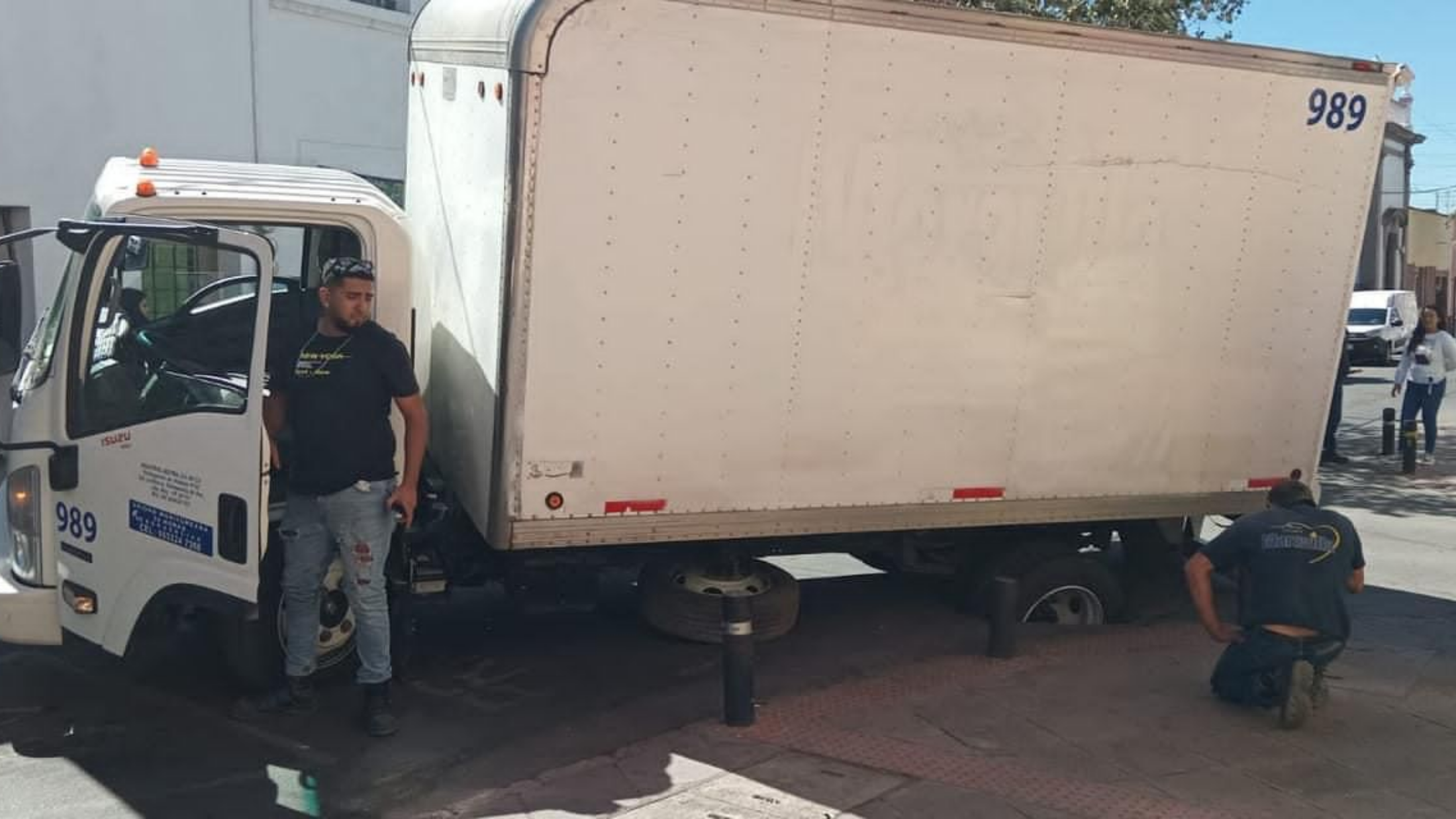 Socavón en Hidalgo se ocasionó por falla en drenaje