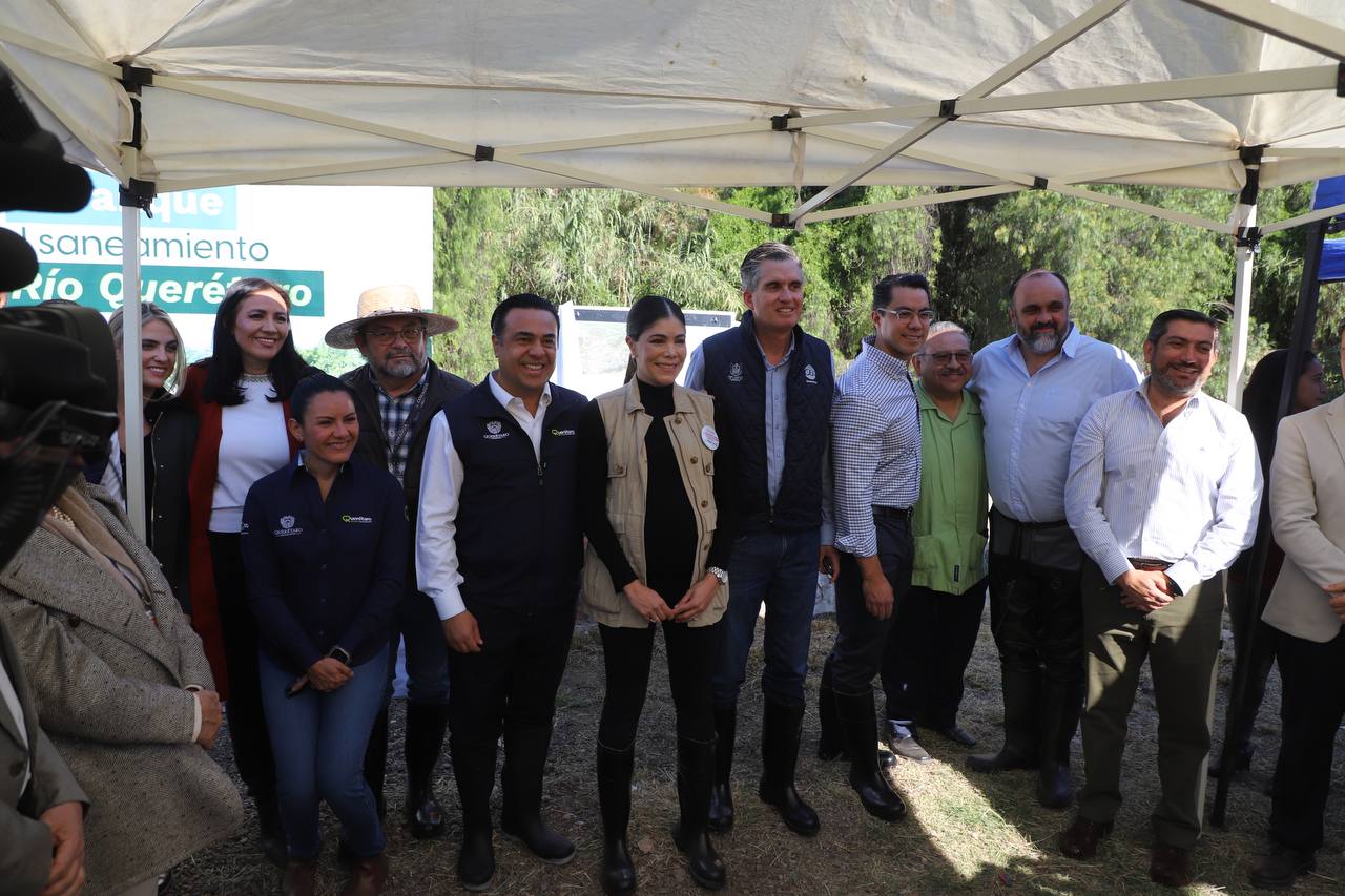 Acude Luis Nava al inicio de trabajos de saneamiento del Río Querétaro