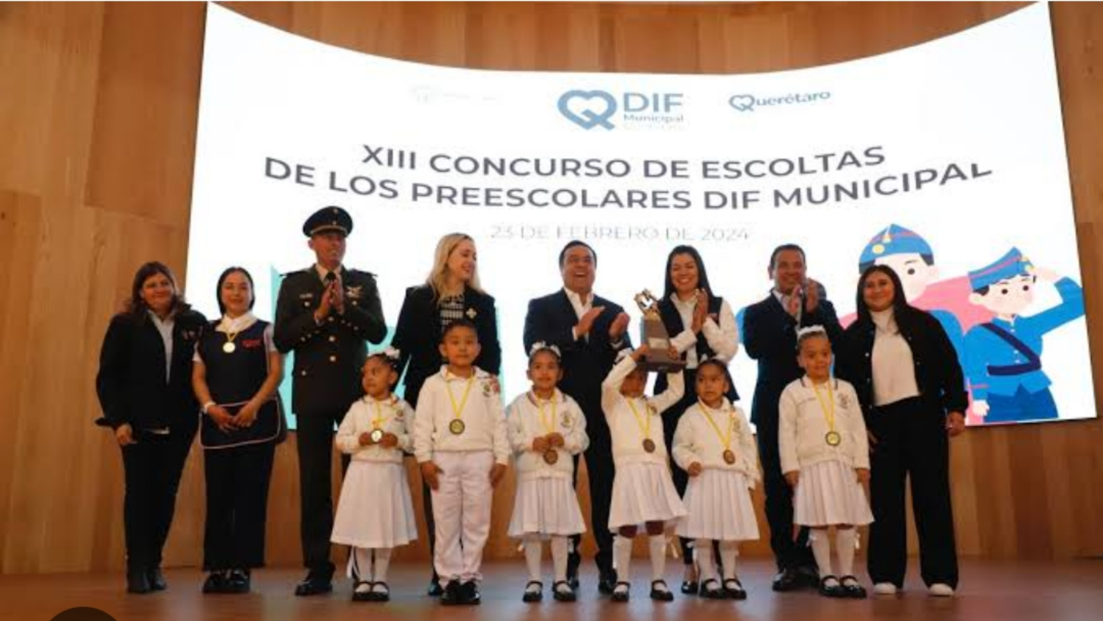 Acuden Luis Nava y Arahí Domínguez al XIII Concurso de Escoltas de Preescolares del DIF Municipal