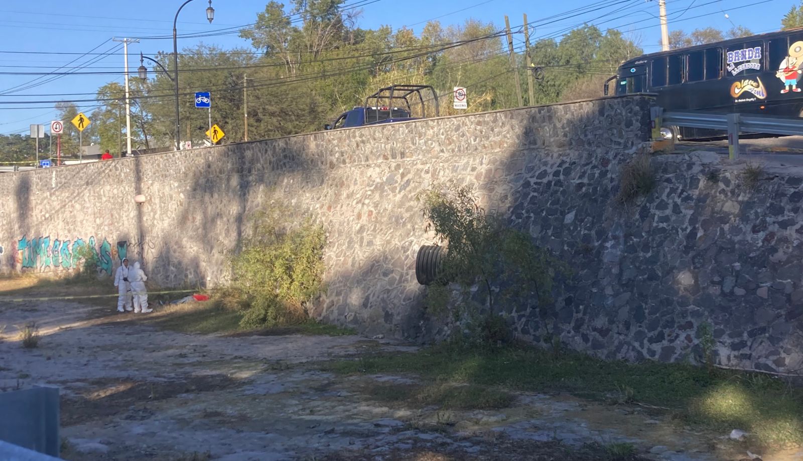 Muere hombre al caer al Río de El Pueblito en Rivera del Río