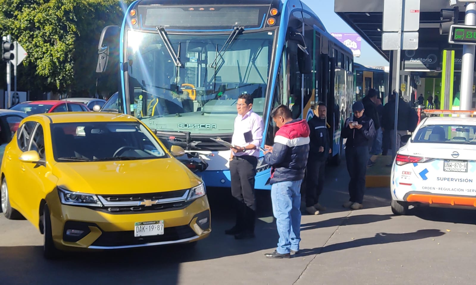 Conductor despistado provocó choque contra una unidad de Qrobus