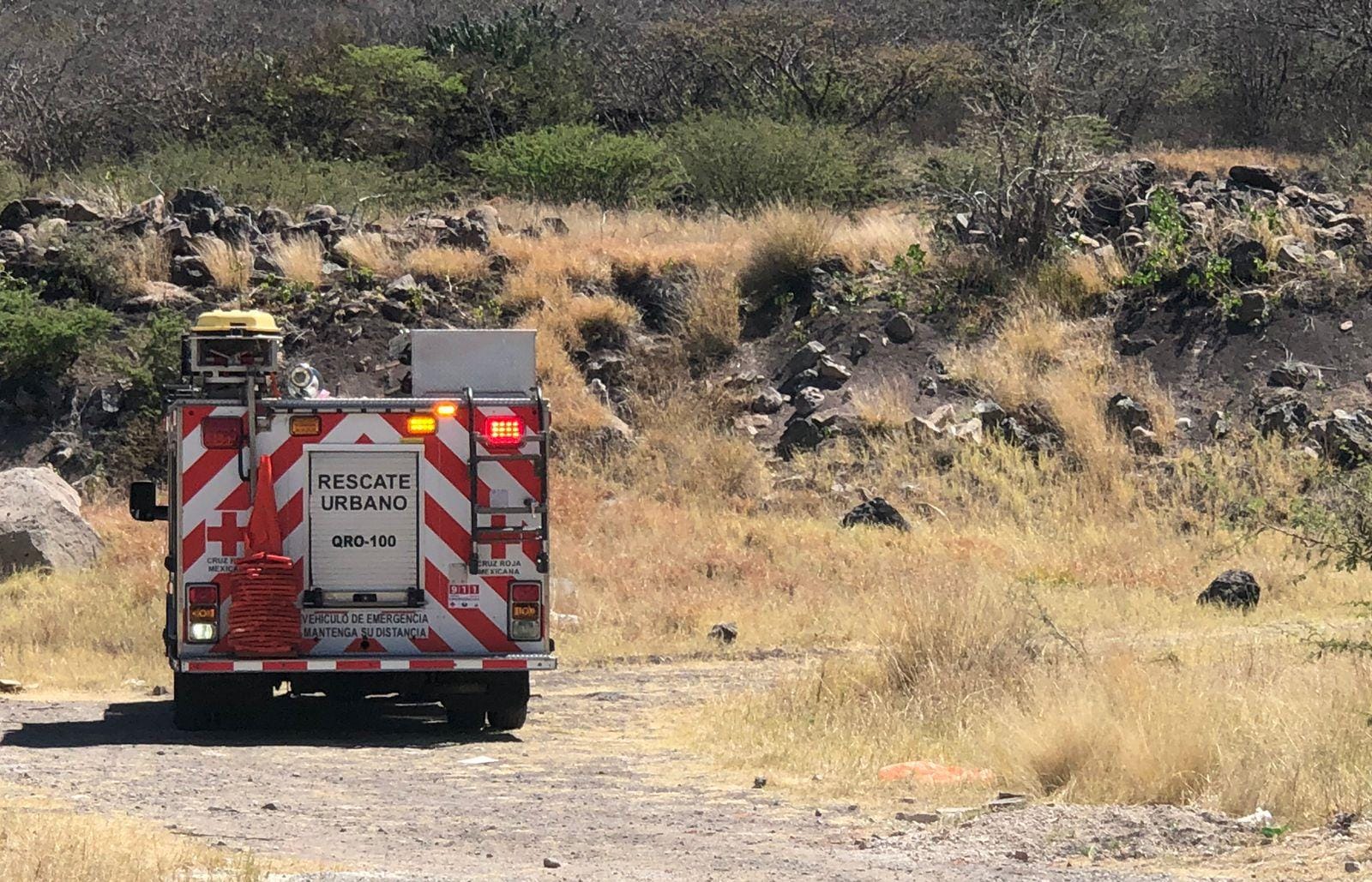 Rescatan a un hombre que sufrió una caída en la zona cerril de Centro Sur