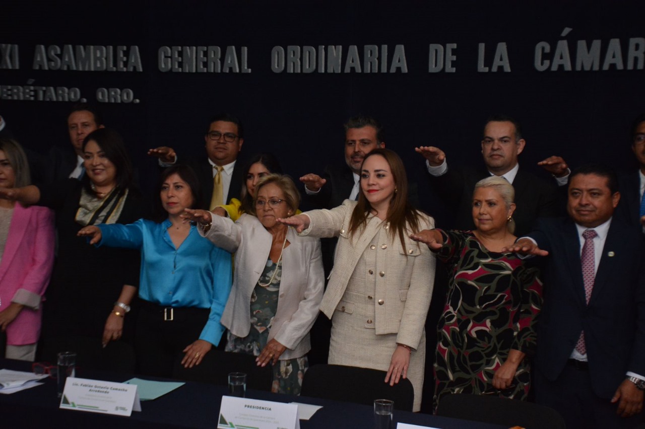 Lorena Muñoz es la nueva presidenta de Canaco Querétaro