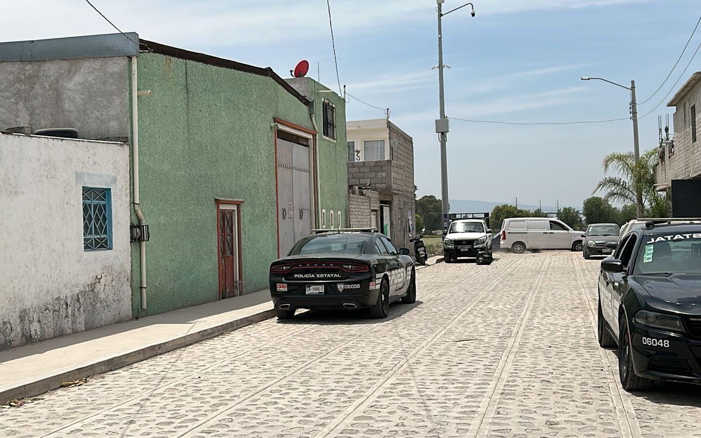 Detienen a huachicolero y resguardan bodega en La Alborada