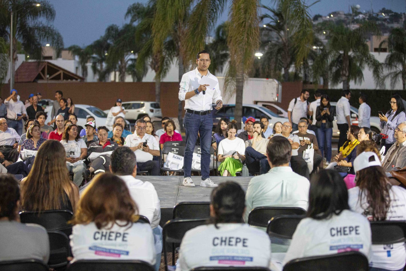 Presenta Chepe Guerrero sus propuestas a vecinos de Puerta Real