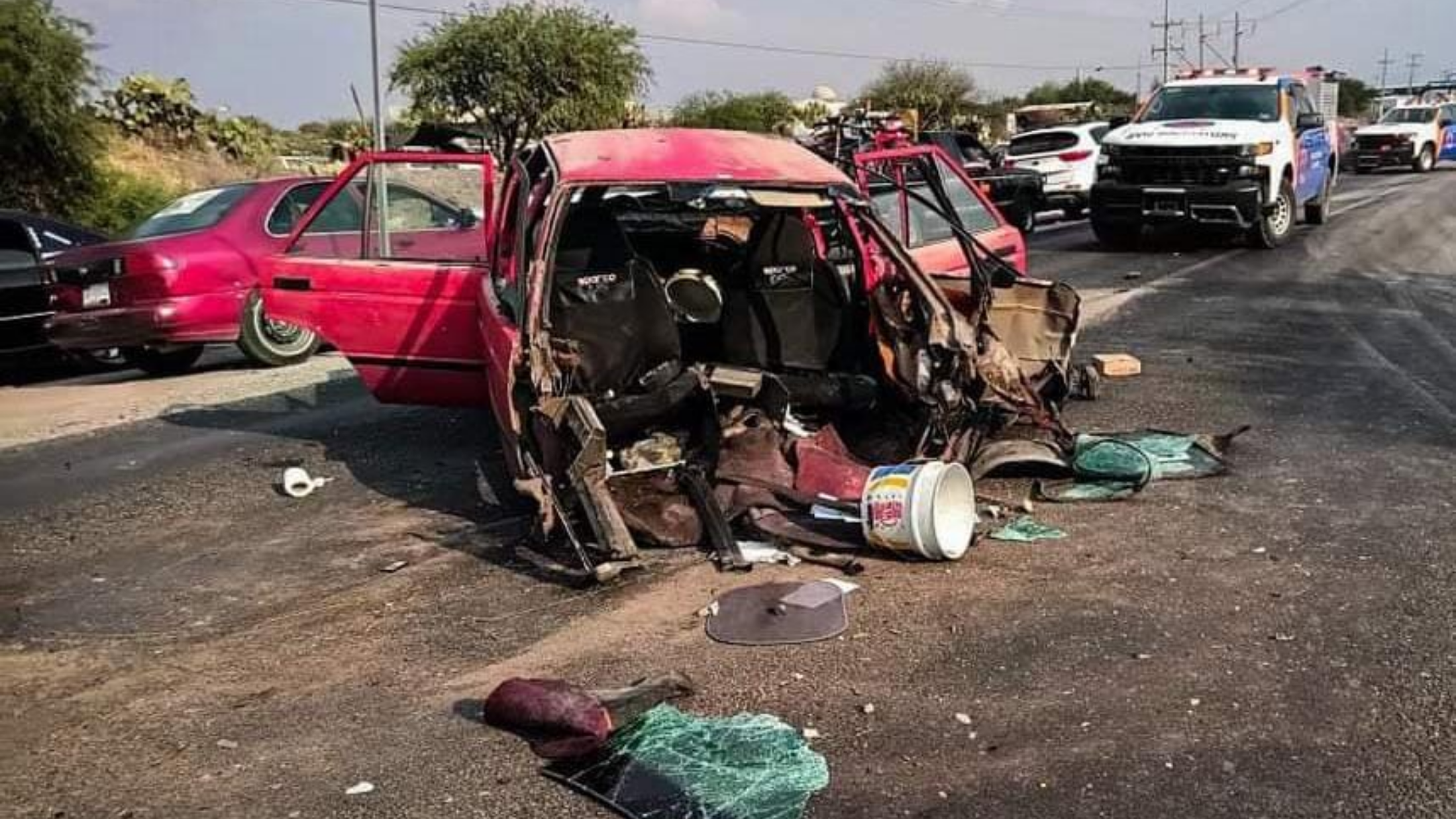 Fuerte choque frontal en la carretera estatal 500 dejó dos lesionados