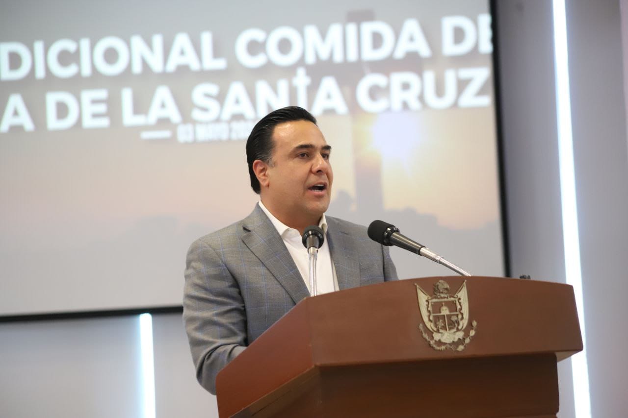 Festeja la Cámara de la Industria de la Construcción el Día de la Santa Cruz