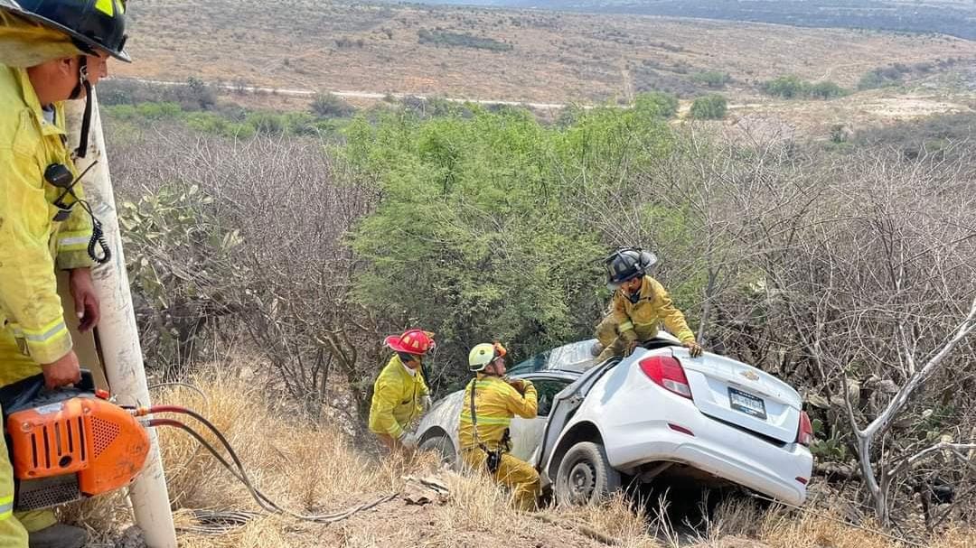 Fuerte accidente en la carretera a Coroneo en el municipio de Corregidora