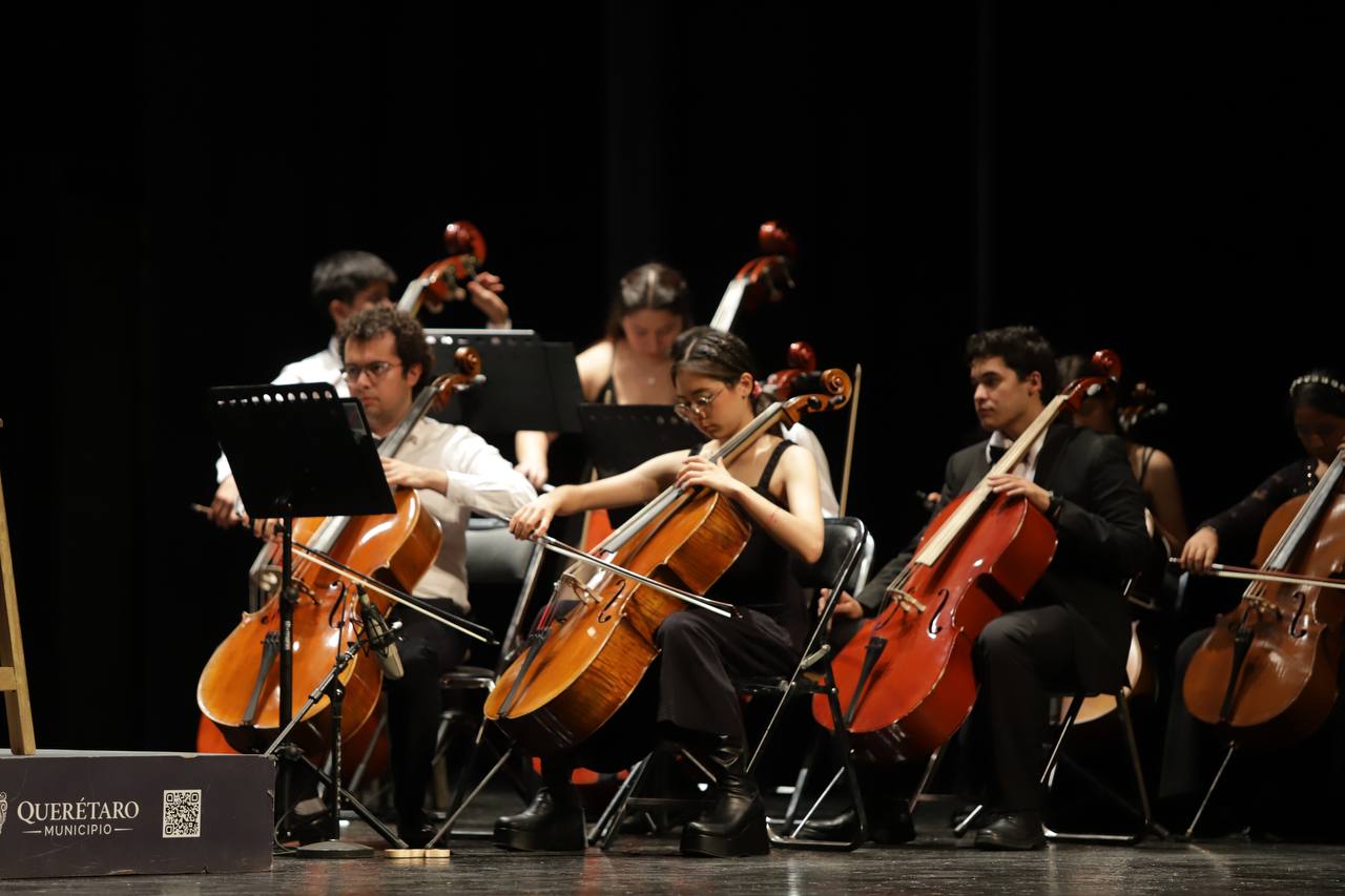 La Orquesta Infantil Juvenil Santiago de Querétaro recibe donativo de la empresa International Paper