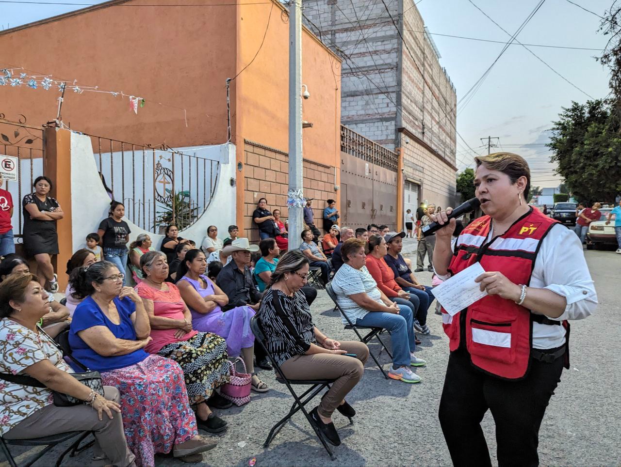 Busca Perla Alcántara acabar con negocios familiares en el Gobierno Municipal de Pedro Escobedo