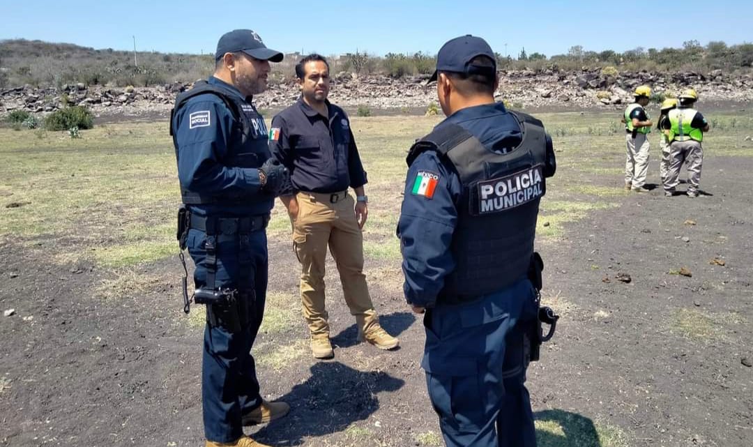 Hallan un cuerpo desnudo y sin cabeza en la vías de los límites de Tequisquiapan y Pedro Escobedo