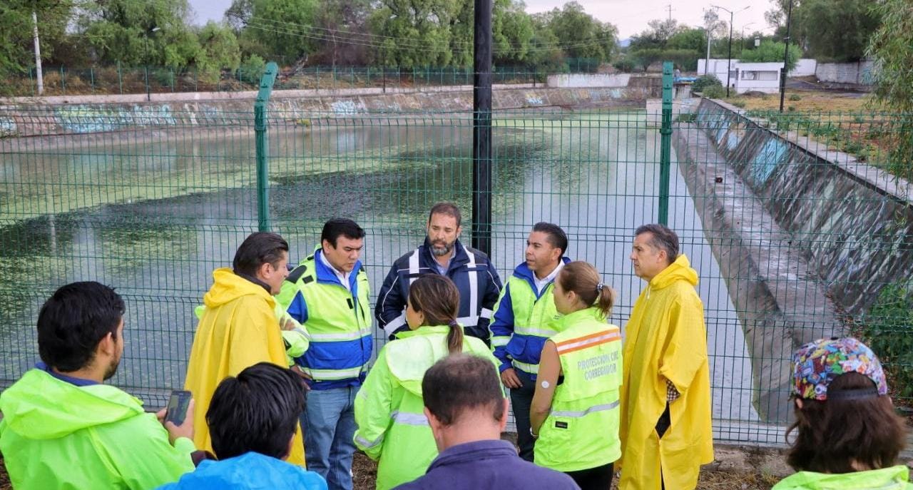 Recorre Roberto Sosa zonas afectadas por lluvias