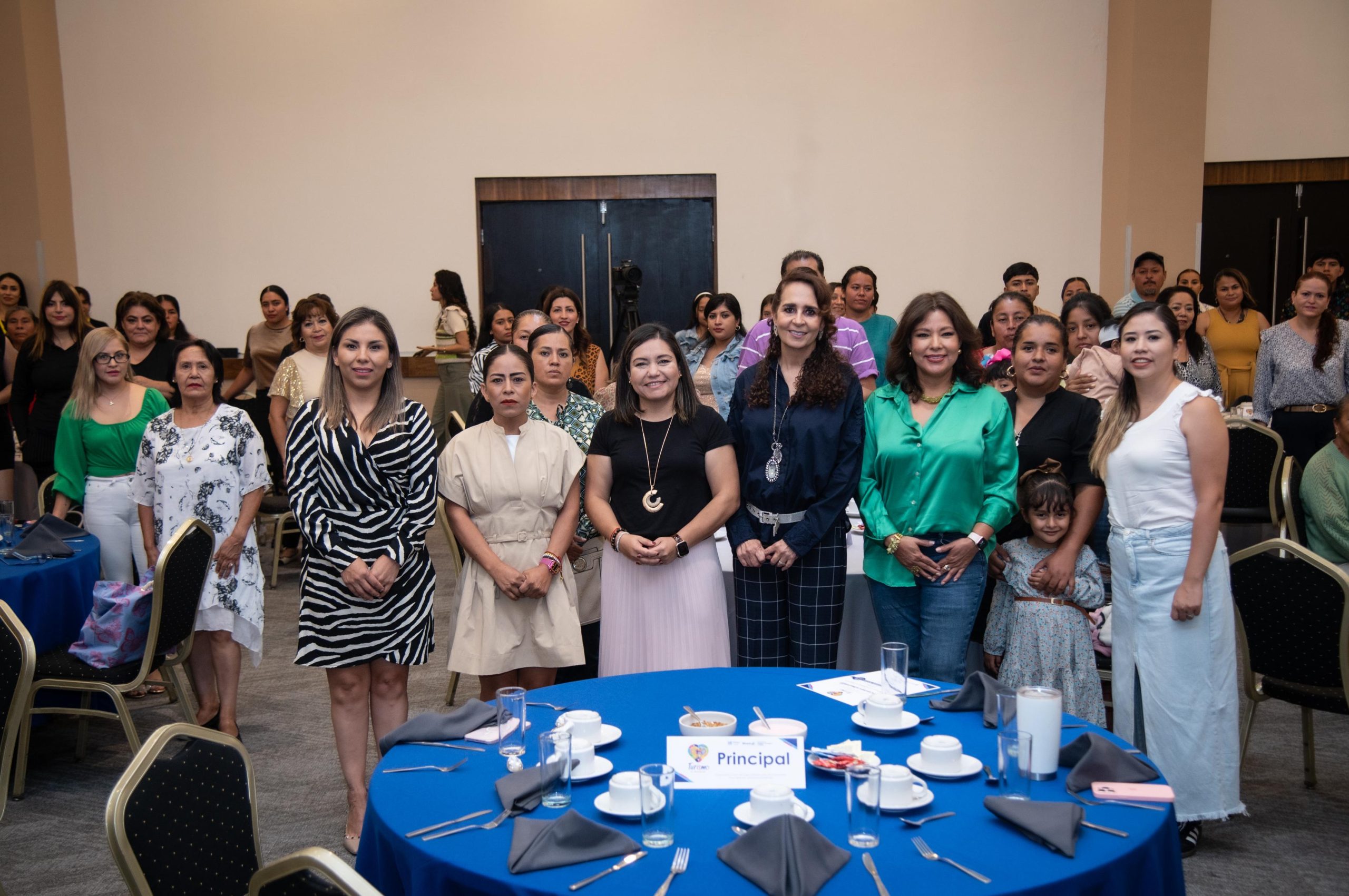 Clausura Claudia Martínez capacitación para el autoempleo “Hoy aprendo, mañana emprendo”, en El Marqués