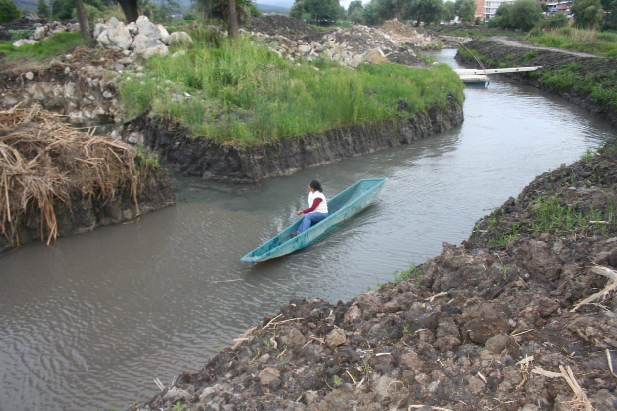 Reanudan sus actividades pescadores del Lago de Pátzcuaro al recuperar su nivel