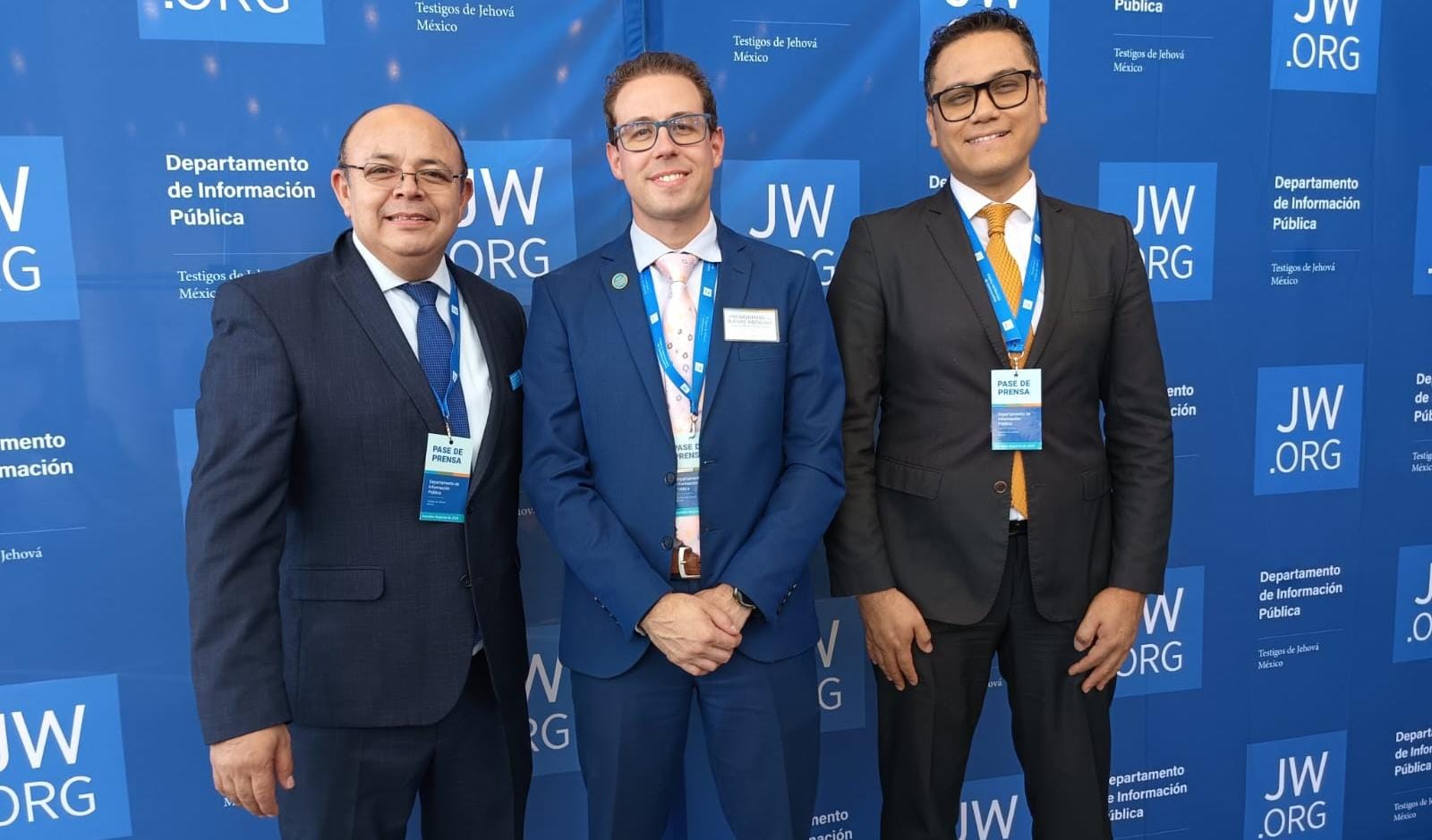 Realizan Testigos de Jehová asamblea regional en Querétaro Centro de Congresos