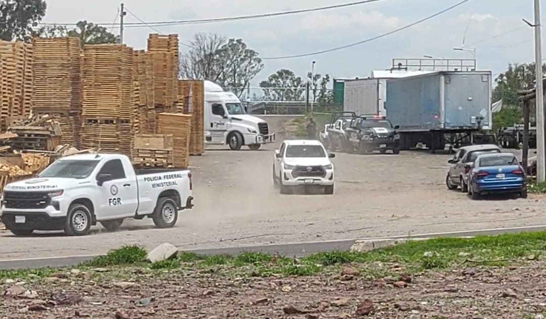 Aseguran bodega en El Marqués dónde presuntamente comercializaban Huachicol clandestino