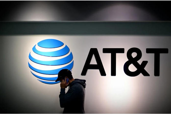 AT&T sufre filtración masiva de datos de 110 millones de clientes 