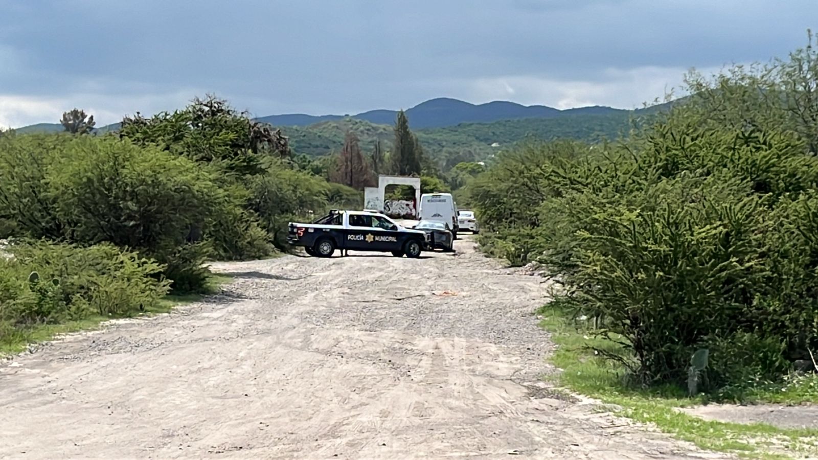 Asesinan a un hombre a balazos al interior de un vehículo en Santa Rosa Jauregui