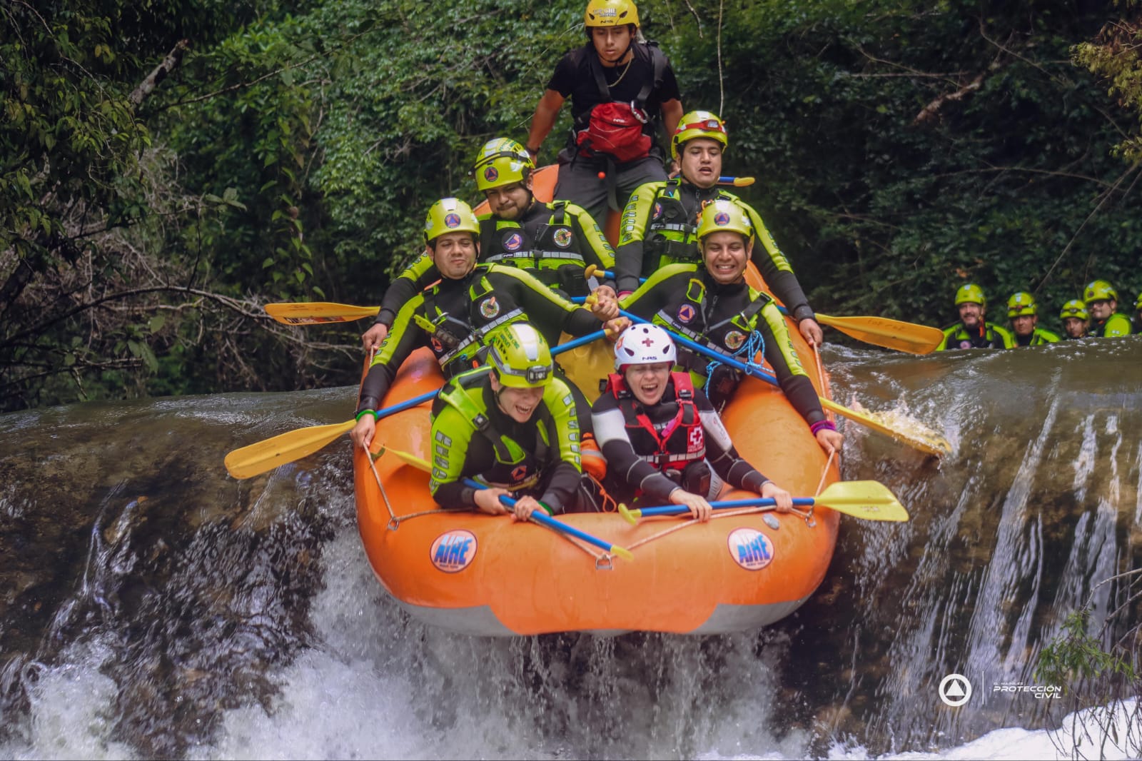 PC El Marqués se capacita en emergencias sobre inundaciones y aguas rápidas