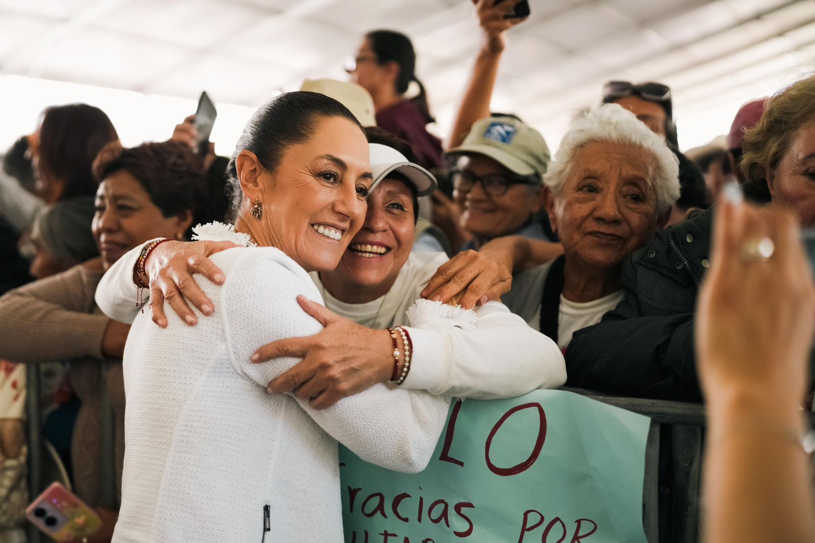 CLAUDIA SHEINBAUM ANUNCIÓ EL PROGRAMA ‘’HOY POR USTEDES, MAÑANA POR NOSOTROS’’ EN SU VISITA A QUERÉTARO