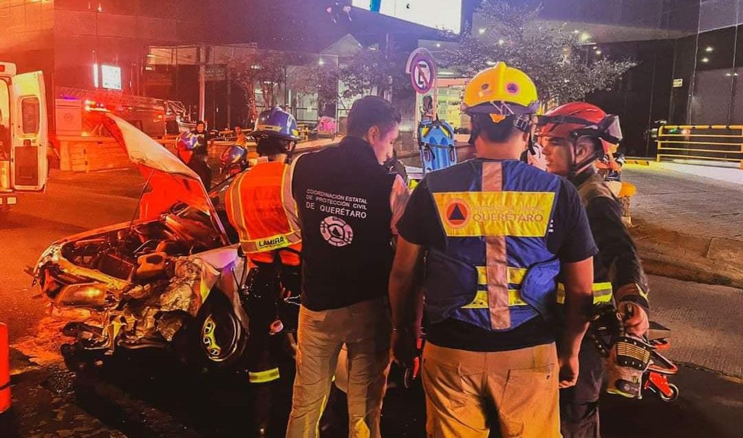 Aparatoso choque dejó un lesionado en Paseo Constituyentes