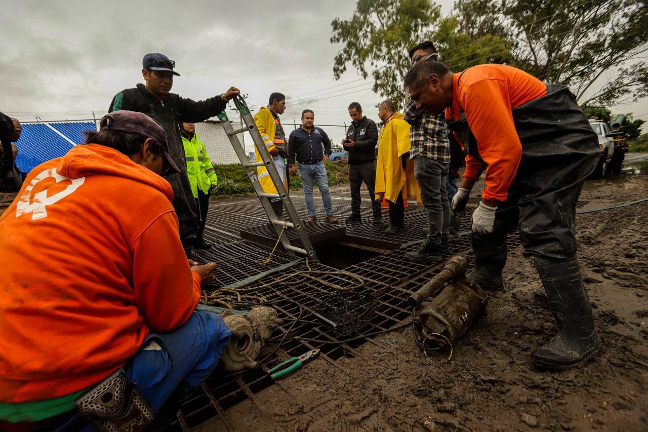 Trabajan Municipio de Querétaro en atención de zonas afectadas por lluvias