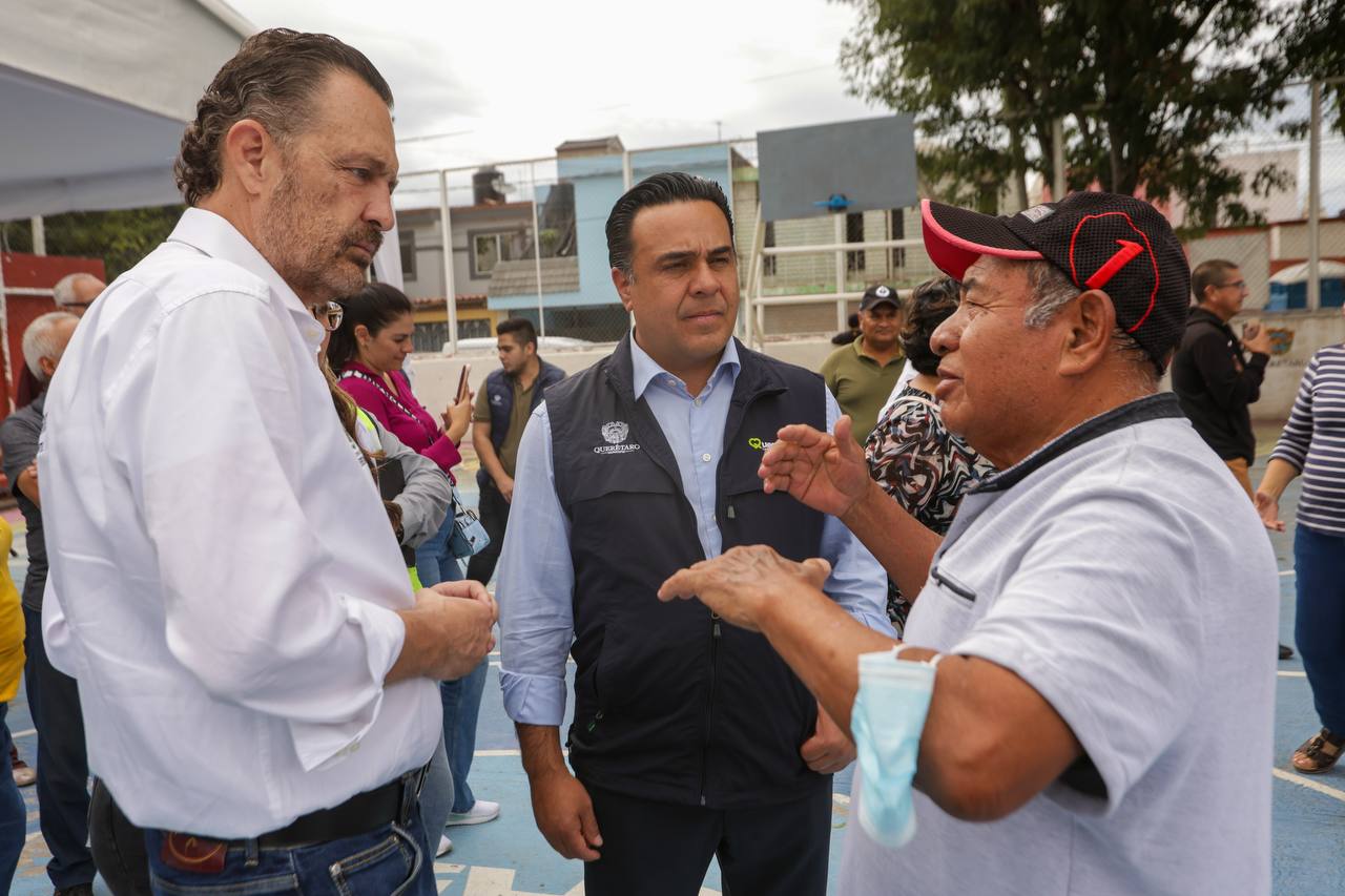 Acompaña Luis Nava al Gobernador en la entrega de calles renovadas de la colonia El Marqués