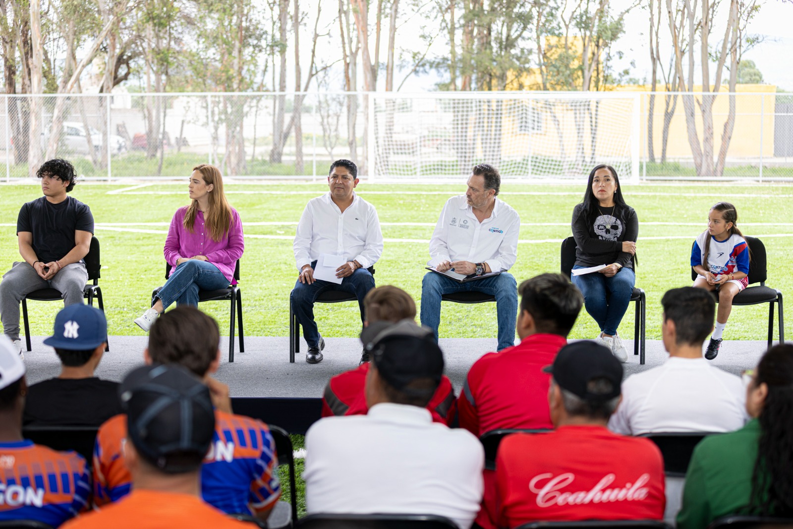 Entrega Mauricio Kuri rehabilitación de infraestructura deportiva en Cadereyta