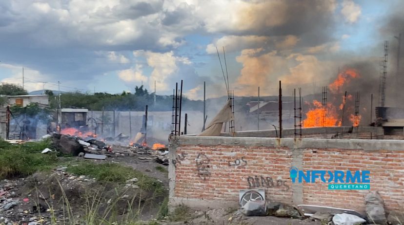 Incendio arrasa con viviendas de madera en Colinas de Santa Cruz