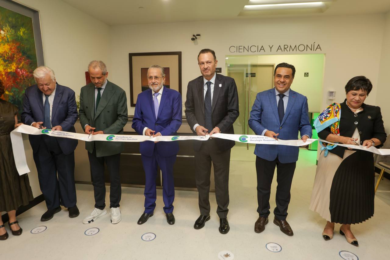 Asiste Luis Nava a inauguración de la Clínica de Consultores en Oncología Querétaro