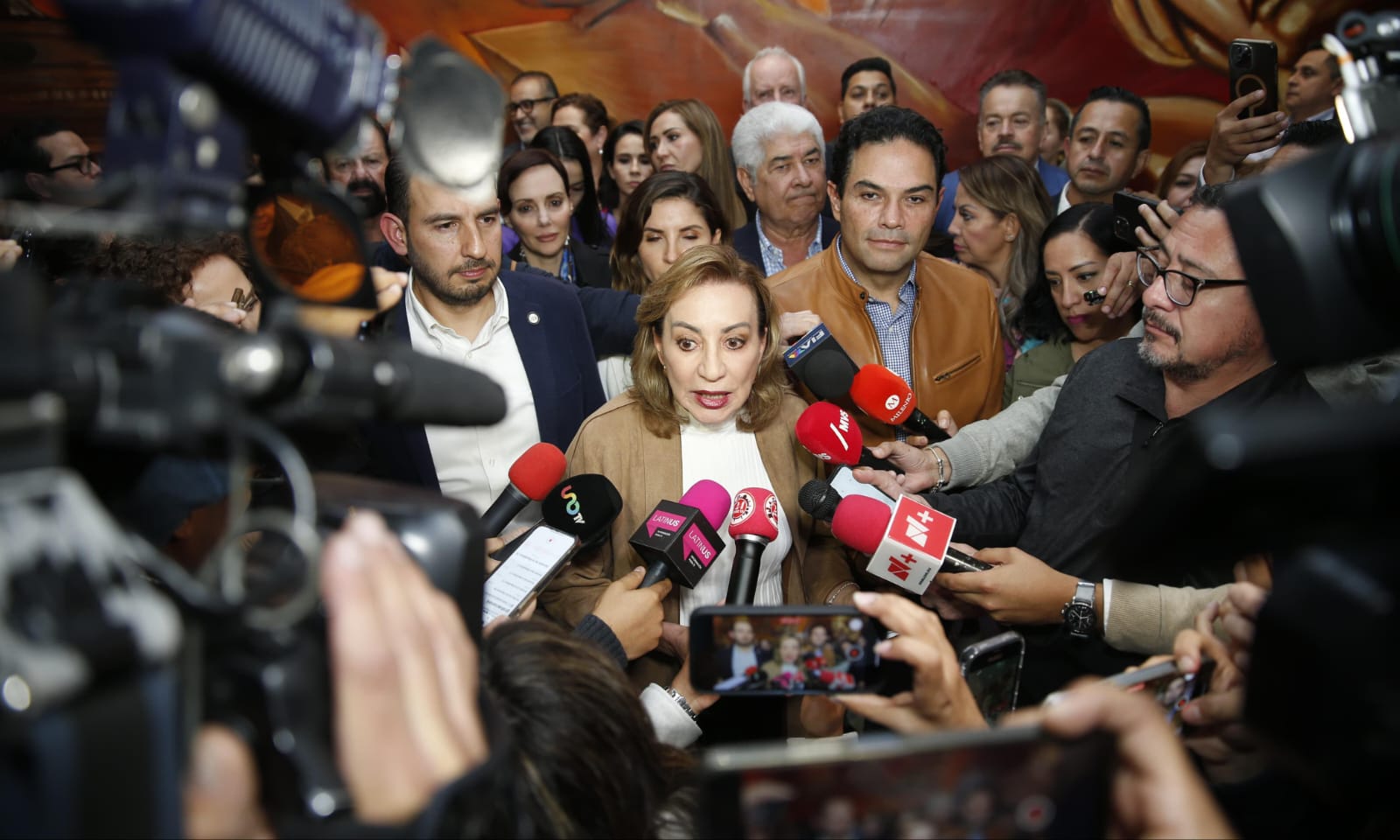 PAN teme la traición de su senador Miguel Ángel Yunes Márquez