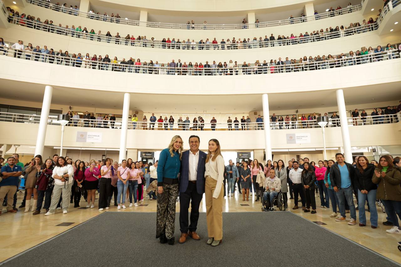 En el Centro Cívico, agradece y reconoce Luis Nava a las y los trabajadores del Municipio