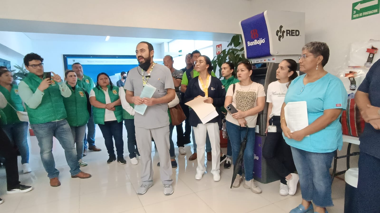 Exigen retirar a proveedora de alimentos de Hospital General de Querétaro